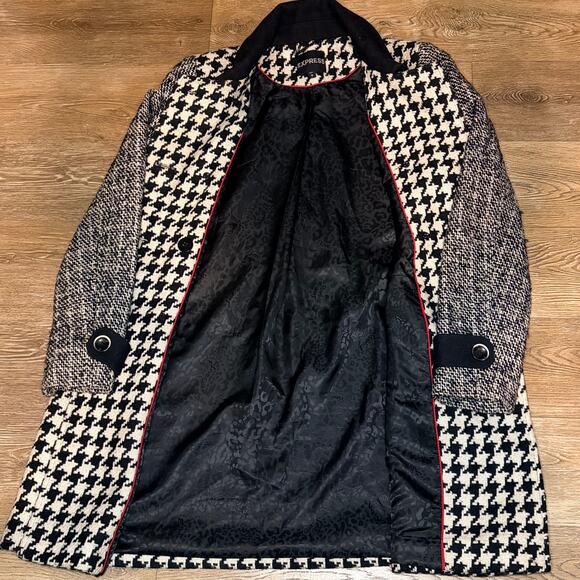 Express Women’s Houndstooth Coat - Size Medium - Picture 7 of 14